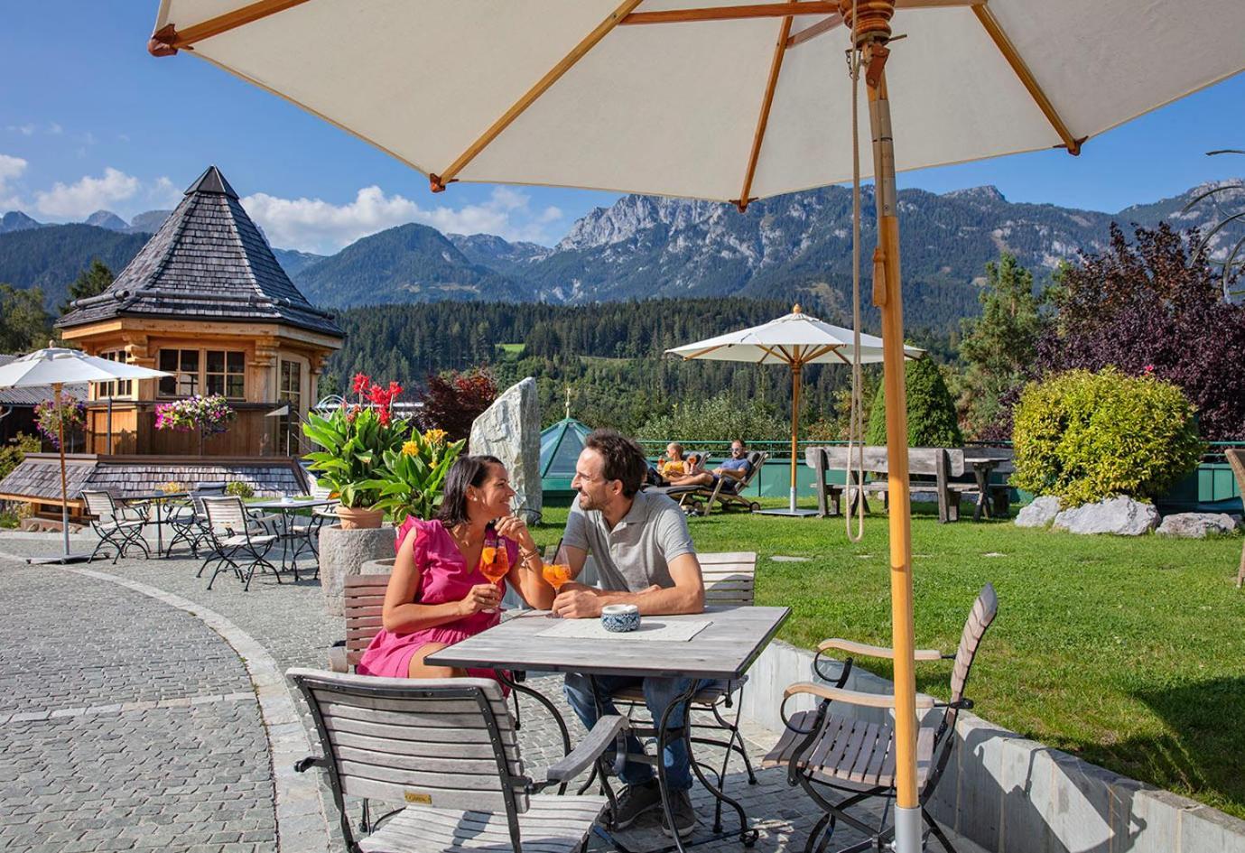 Hotel Herrschaftstaverne Хаус-им-Энншталь Экстерьер фото